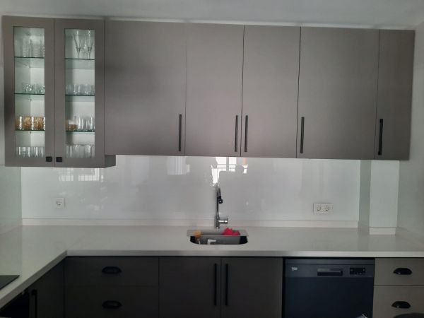 Tezgah Arası Cam Panel