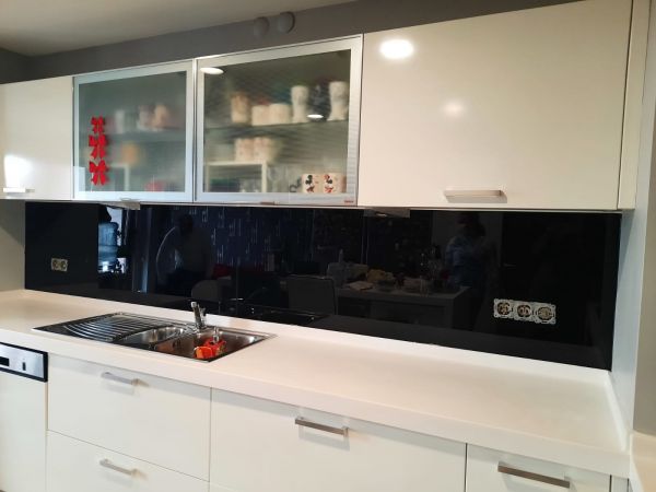 Tezgah Arası Cam Panel