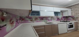 K���k Mutfaklar ��in Tezgah Aras� Cam Panel �nerileri